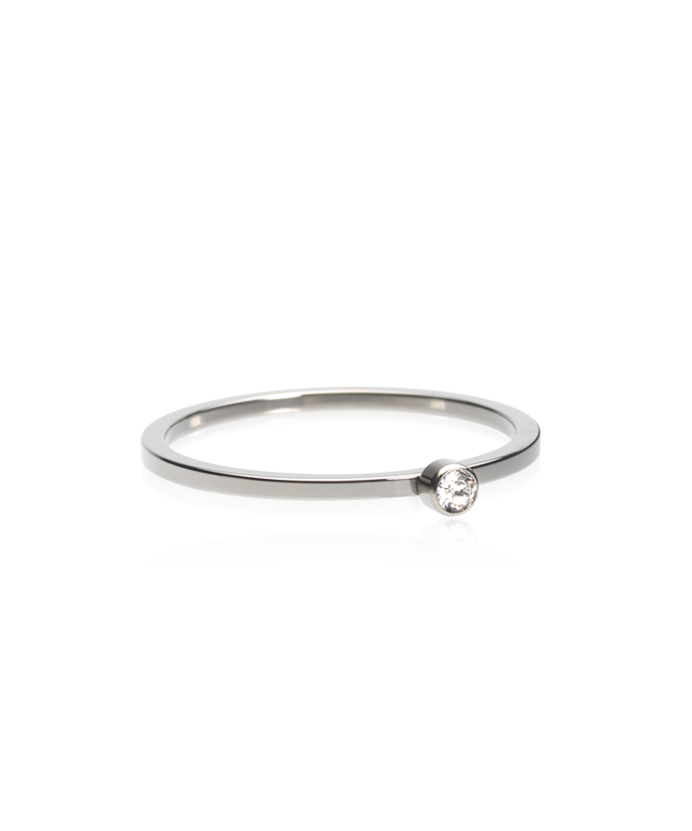 Blomdahl Bezel Tiny Ring Natural Titanium, Crystal