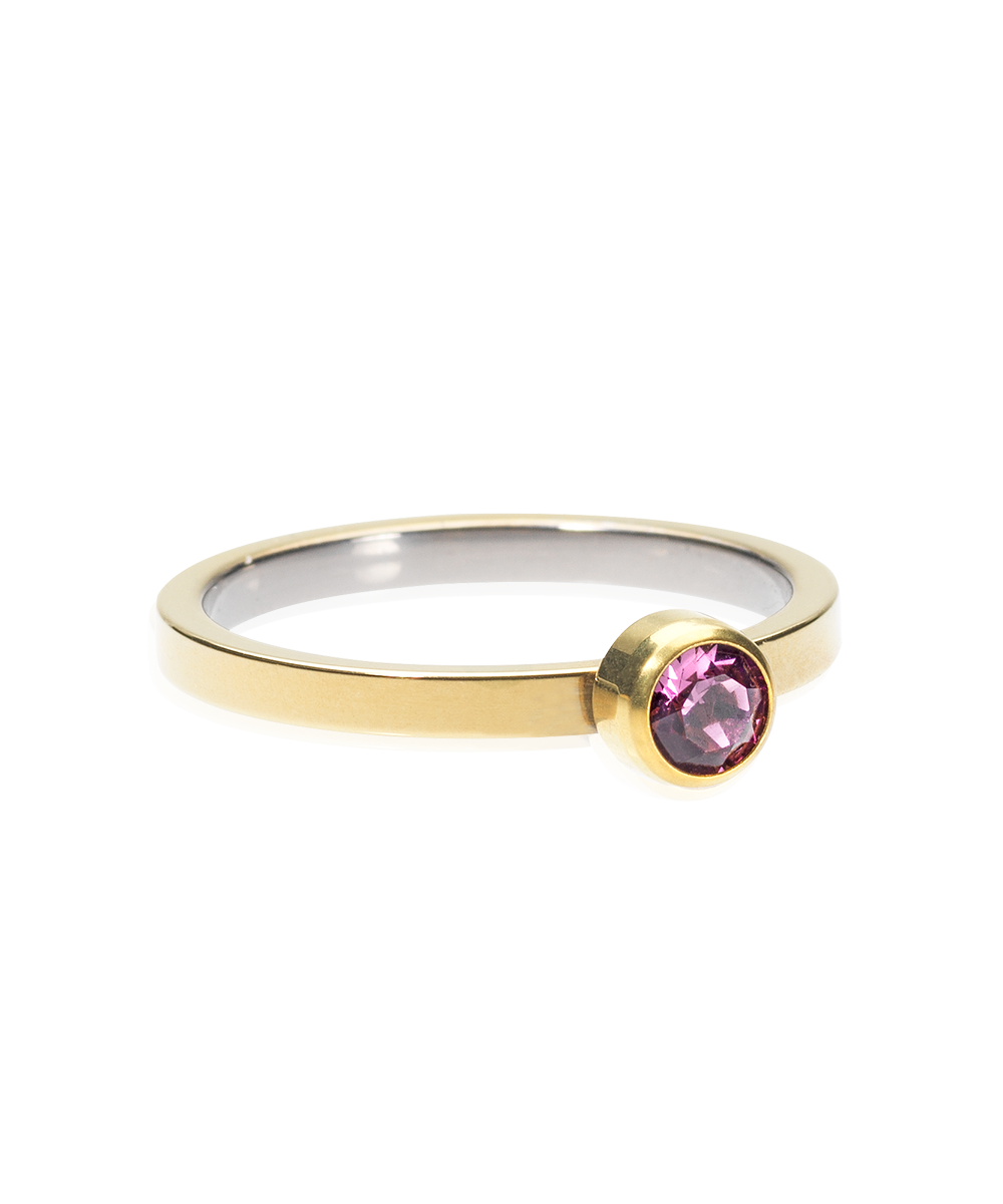 Blomdahl Bezel Ring Golden Titanium, Lilac