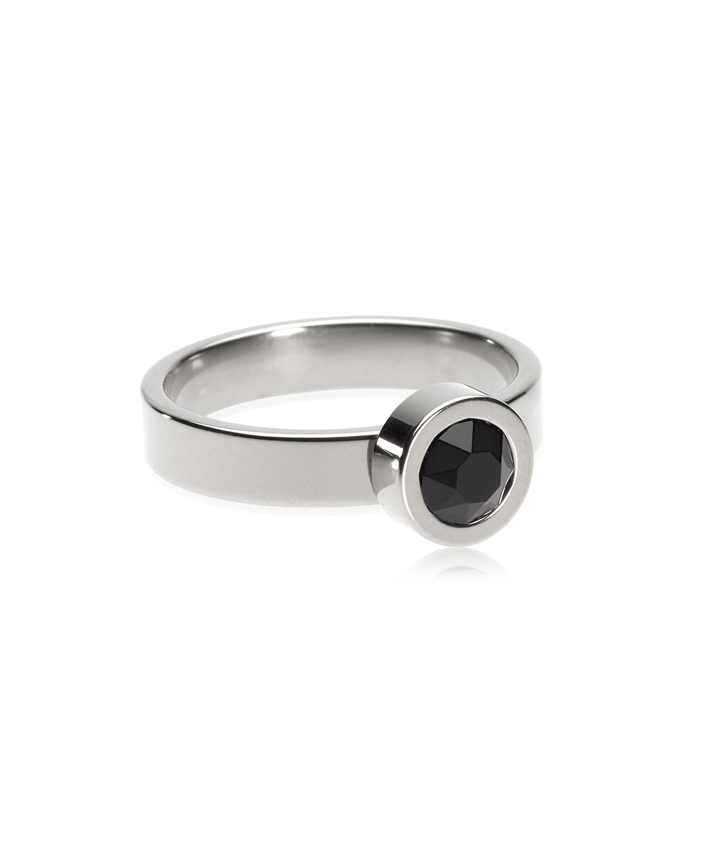 Blomdahl Grand Bezel Ring Natural Titanium, Black